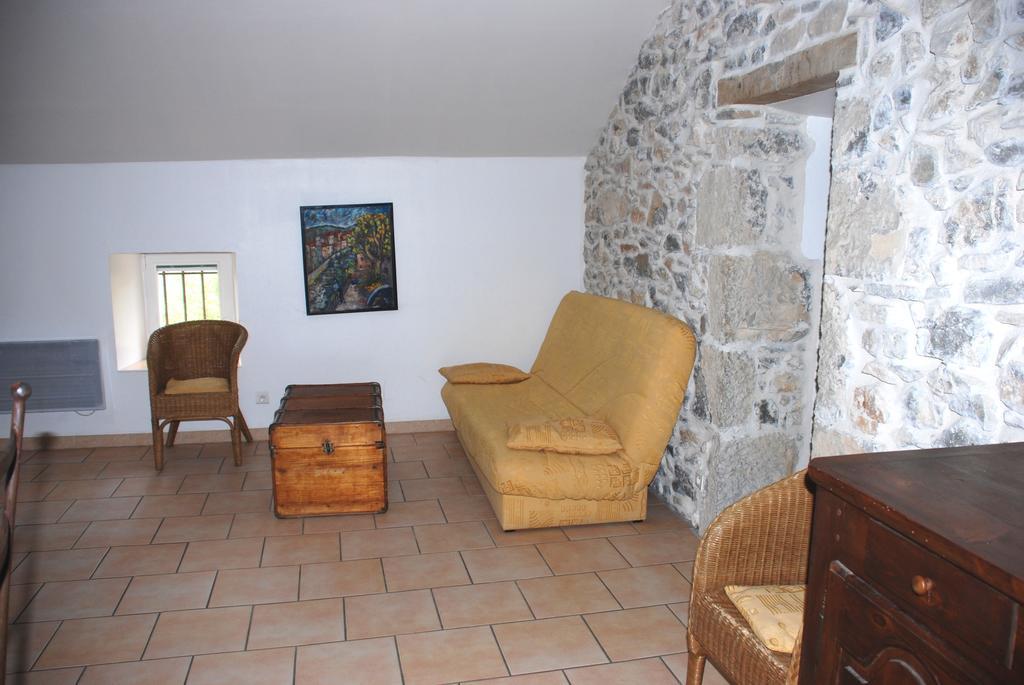 Les Jardins Du Mas Evesque Bed & Breakfast Rousson  Bilik gambar
