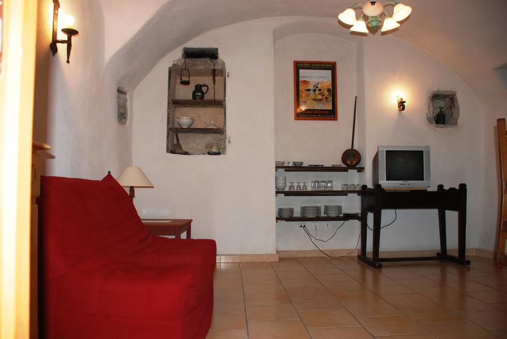 Les Jardins Du Mas Evesque Bed & Breakfast Rousson  Bilik gambar